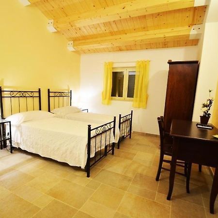 Alla Corte Di Nonna Maria Villa Pozzallo Ngoại thất bức ảnh