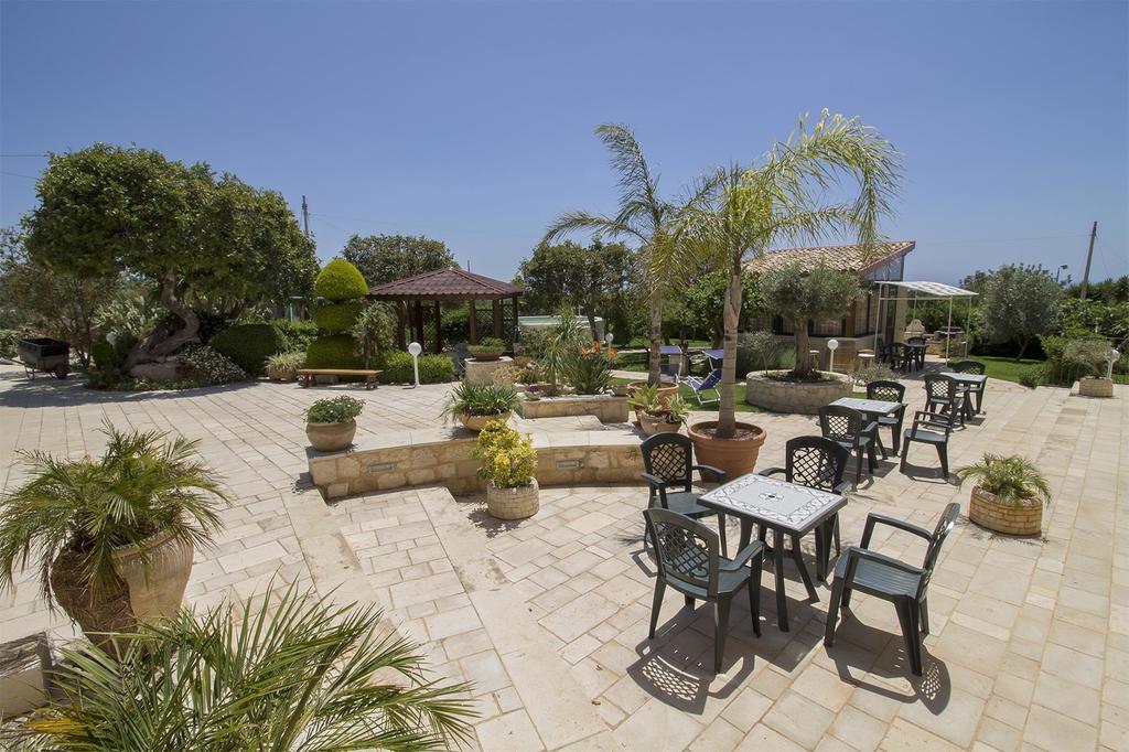 Alla Corte Di Nonna Maria Villa Pozzallo Ngoại thất bức ảnh