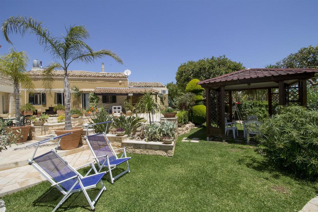 Alla Corte Di Nonna Maria Villa Pozzallo Ngoại thất bức ảnh